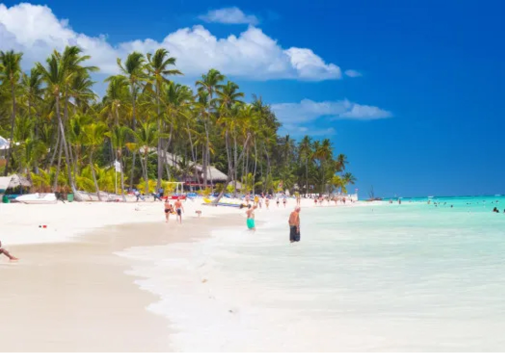 arquitectura-isla-ibiza-encantadora-calle-blanca-vacia-casco-antiguo-eivissa3867.jpg-41a31e82780c6ade4048127efde3cd10-2